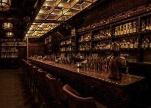 bar met whiskey